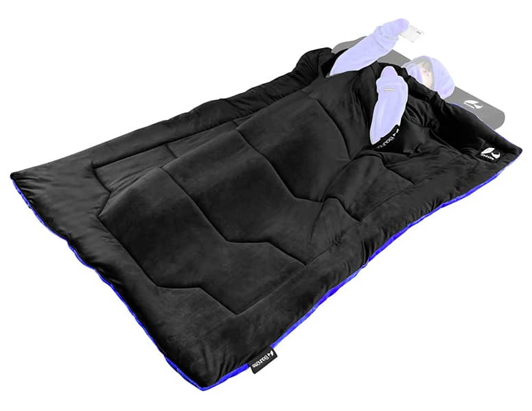 Bauhutte Wata Tank Blanket With Arm Holes for Smartphones and Gaming