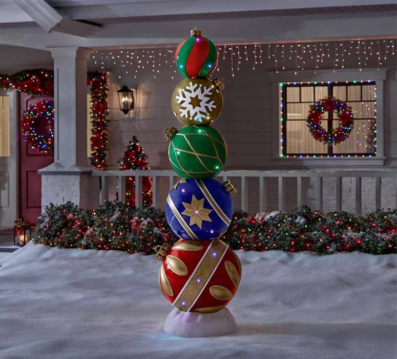 Large outdoor christmas statues