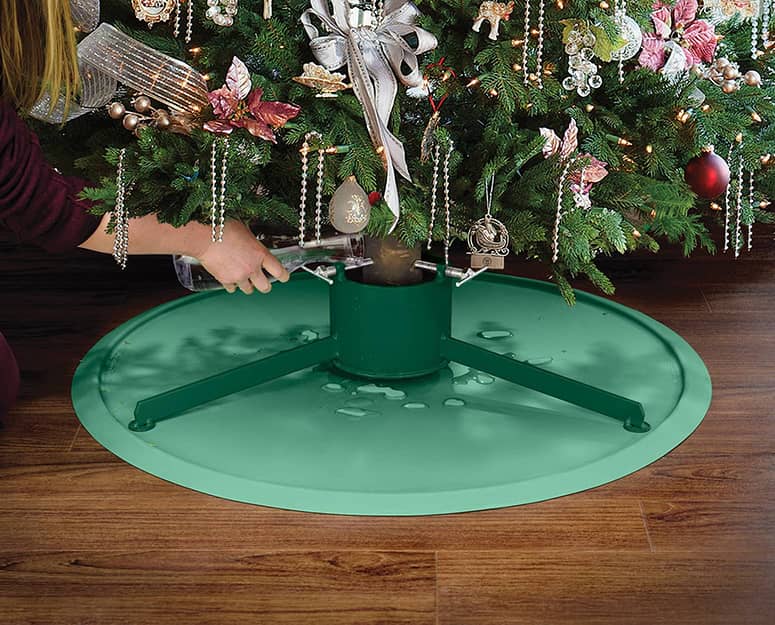 WeatherTech Christmas Tree Floor Mat Holds 1 Gallon of Water! The