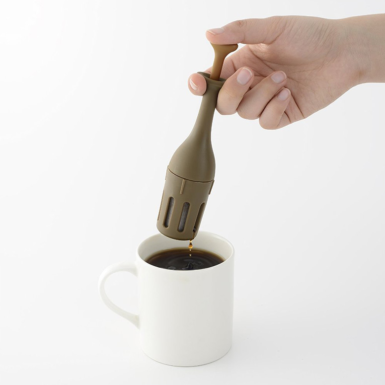 Aozora Mini Coffee Press - World's Most Portable Coffee Maker