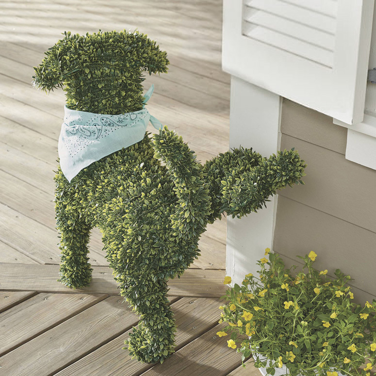 Decorative Peeing Dog Topiary