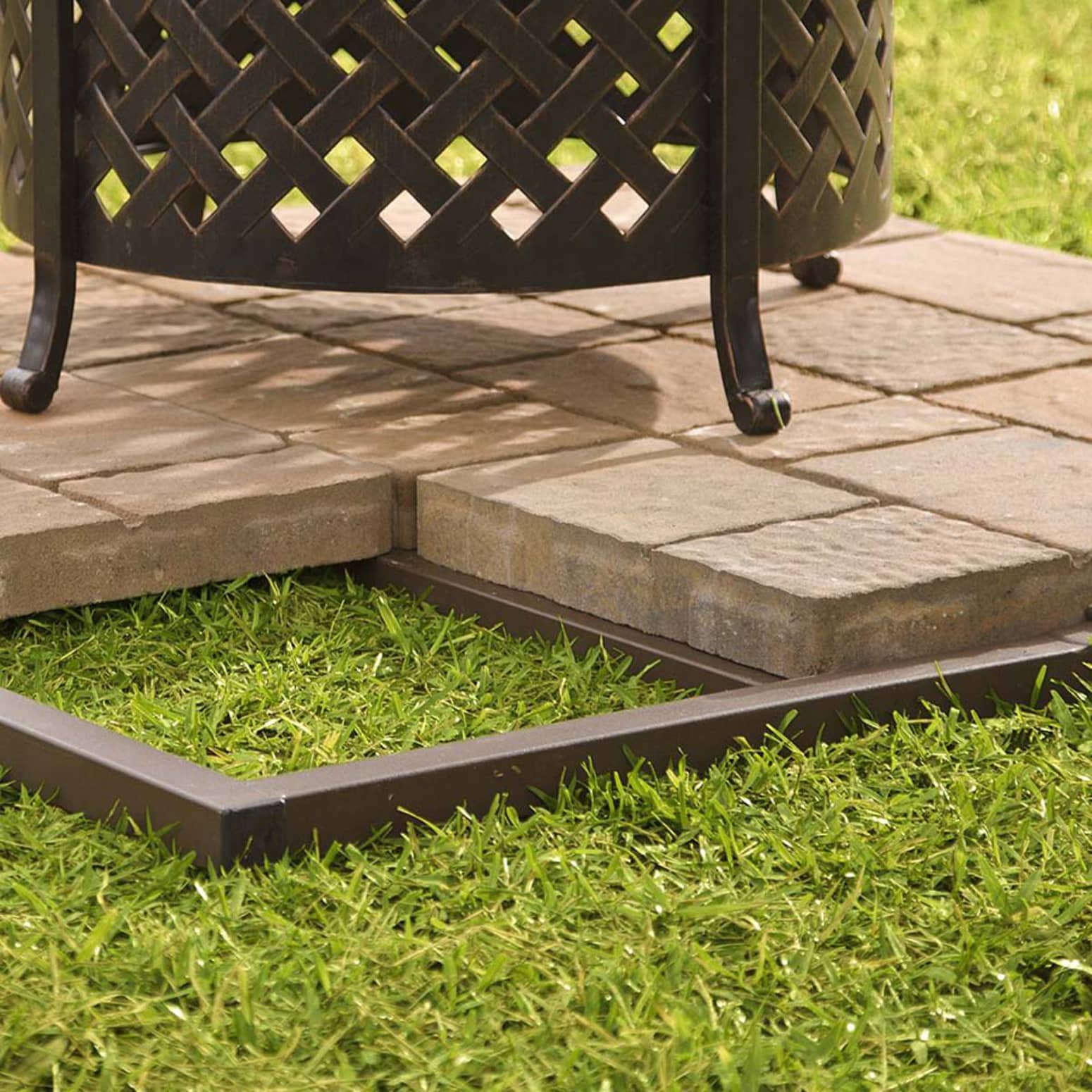 Fire Pit Safety Base, Can You Place Fire Pit On Grass