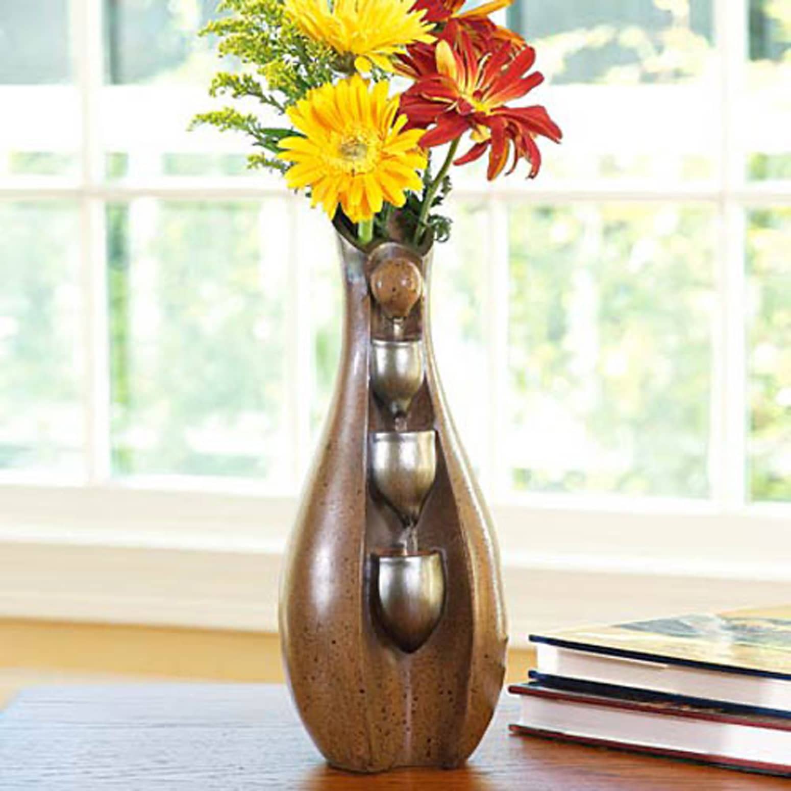 Fountain Vase - Flowers Stay Fresh Longer