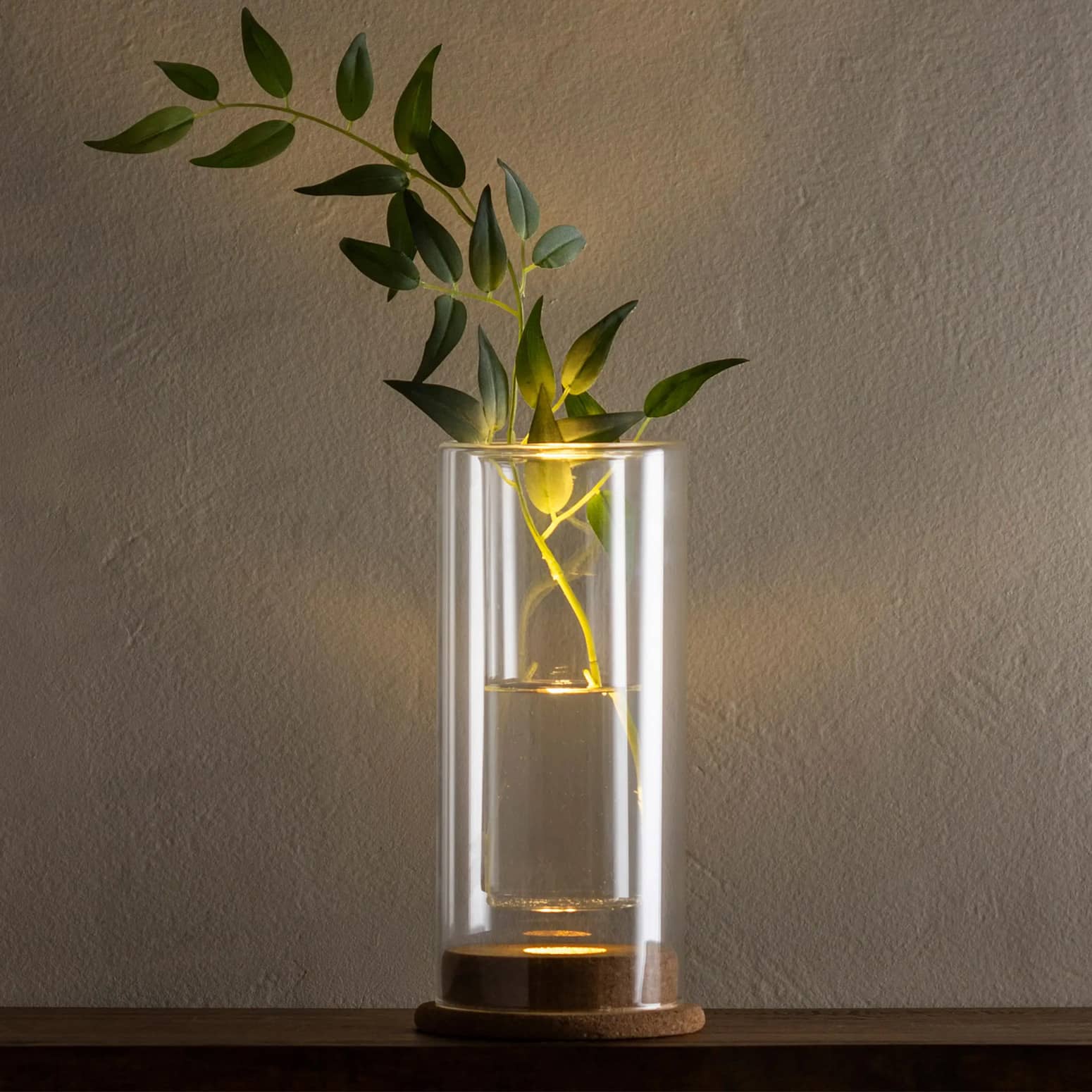 LED-Illuminated Glass Flower Vase