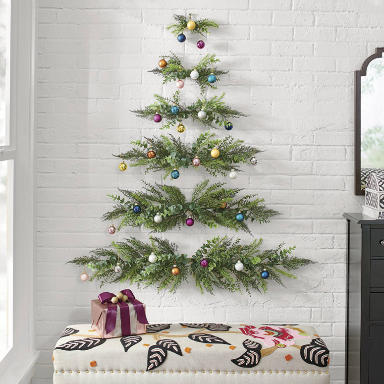 Minimalist Wall Hanging Christmas Tree