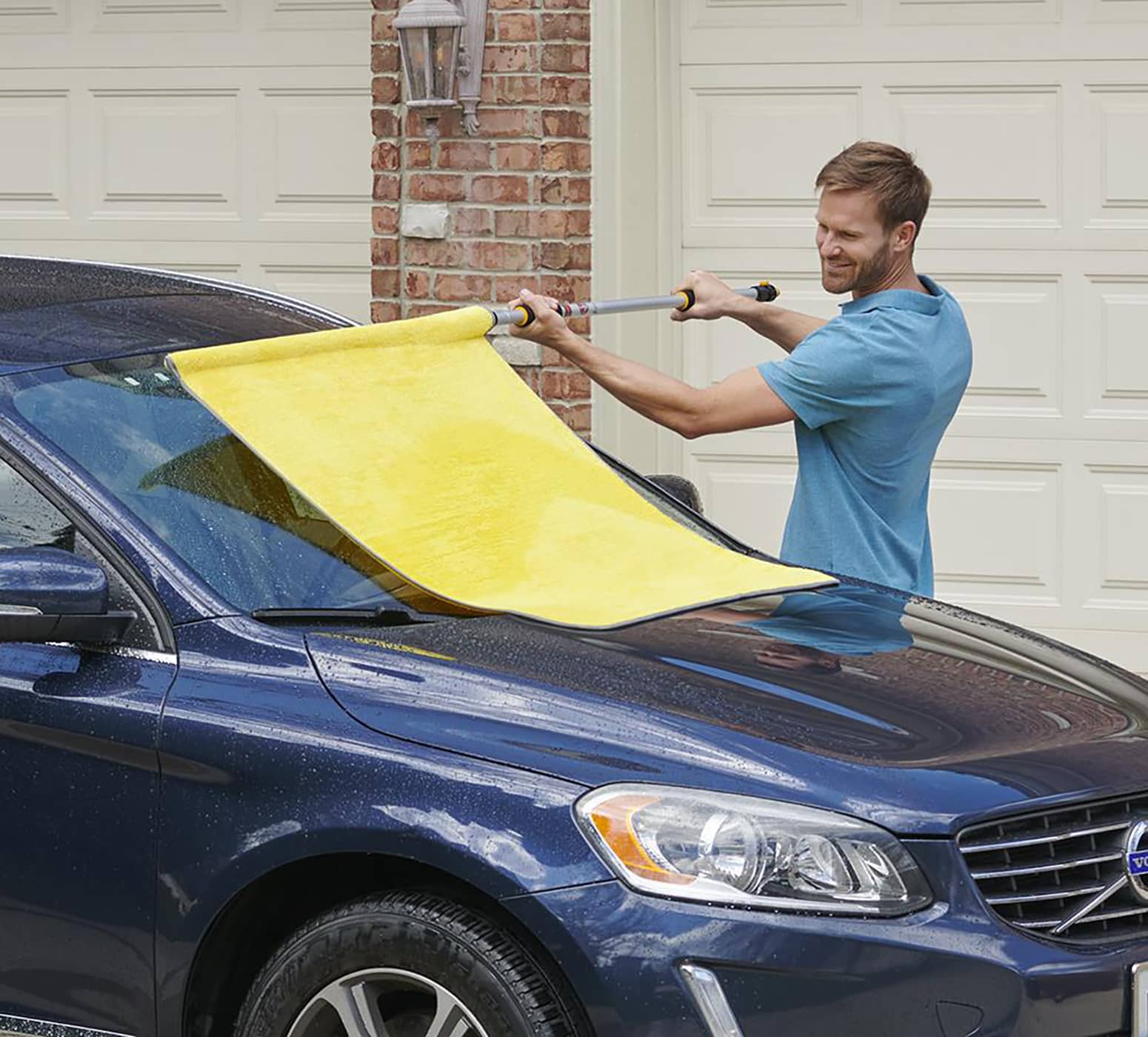 Oversized Long Reach Microfiber Towel - Dry a Wet Vehicle in 60 Seconds!