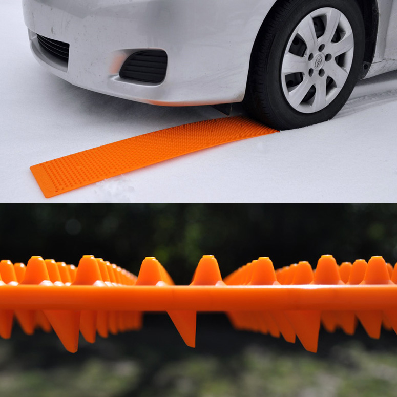 Heavy Duty Emergency Car Wheel Grip Track Rescue Boards with Deep Plastic Honeycomb Cleats for Maximum Vehicle Tyre Tire Grip on Ice Snow Mud Grass and Sand Hillington ® Set of 2 Snow Traction Mats 