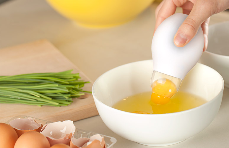 Quirky Pluck - Egg Yolk Extractor