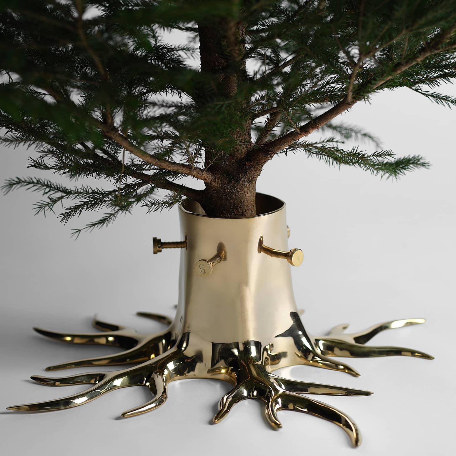 The Root Christmas Tree Stand