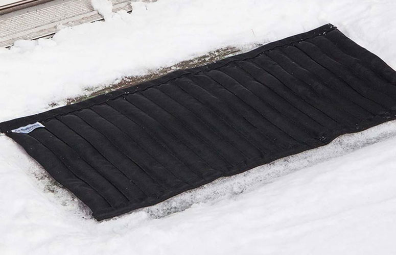 SaltNets Reusable Snow And Ice Melting Mats and Stair Treads