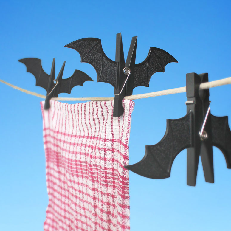 Spooky Bat Clothespins