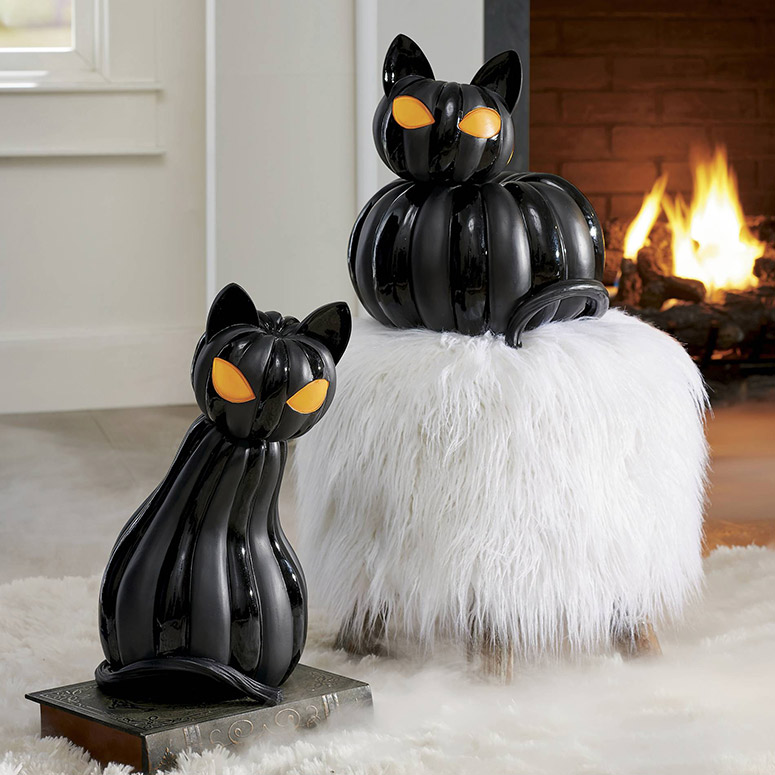 Spooky Pumpkin Cats with Flickering LED Eyes