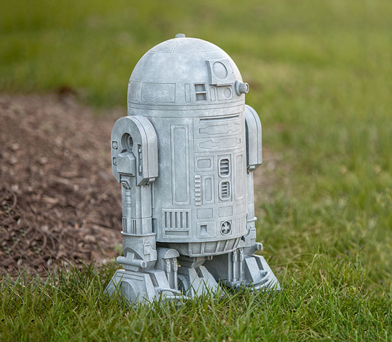 Star Wars R2-D2 Lawn Ornament