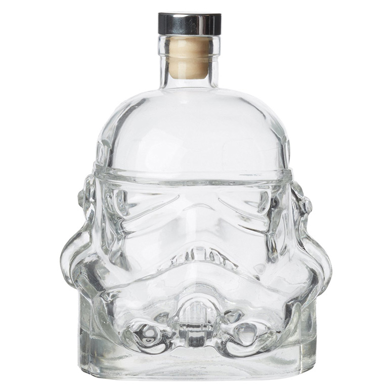 Vodka and Wine decanter AUTHOME Transparent Creative 700ml Whiskey Flask Carafe Decanter，Stormtrooper Bottle Whiskey Carafe,Helmet Glass Cup Heat-Resistance CupSuitable for Whiskey 