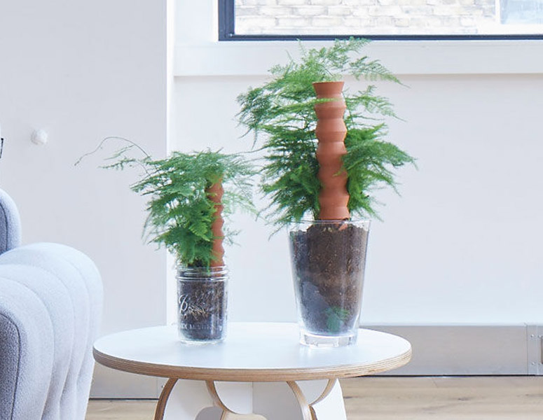 thumbnail image 2 of Large Terracotta Self-Watering Pots - 10×6×6 Inch 110oz Clay Watering Spikes For Indoor & Outdoor Plants 2 of 14