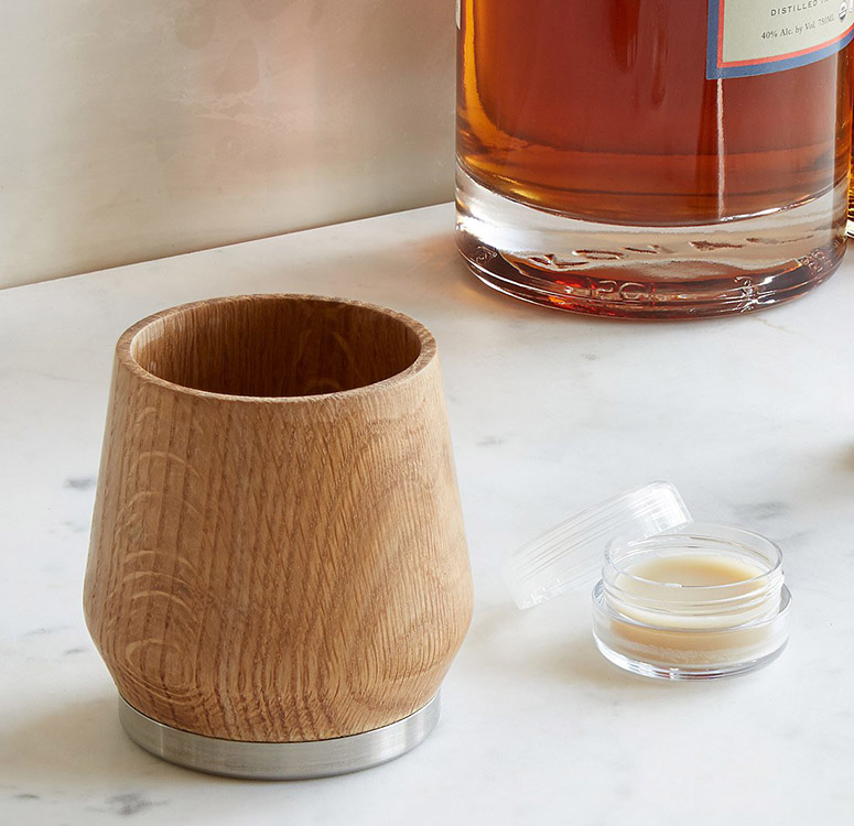 Whiskey-Enhancing Oak Honey Tumbler